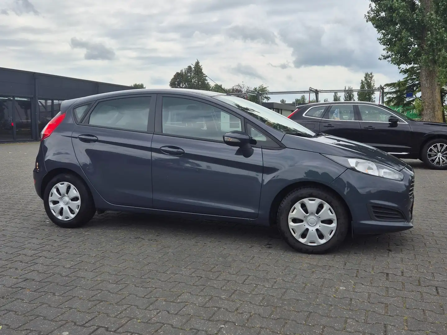 Ford Fiesta Fiesta 1.6 TDCi Titanium Blauw - 2