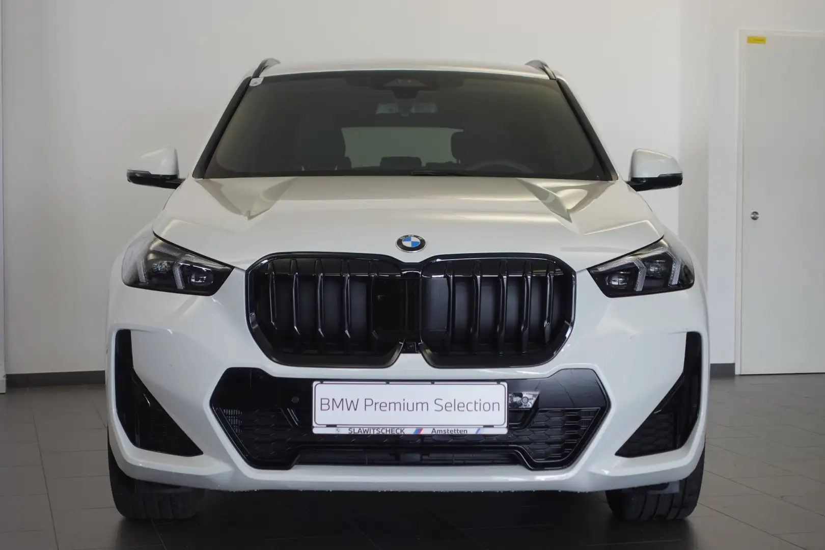 BMW X1 xDrive20d U11 Weiß - 2