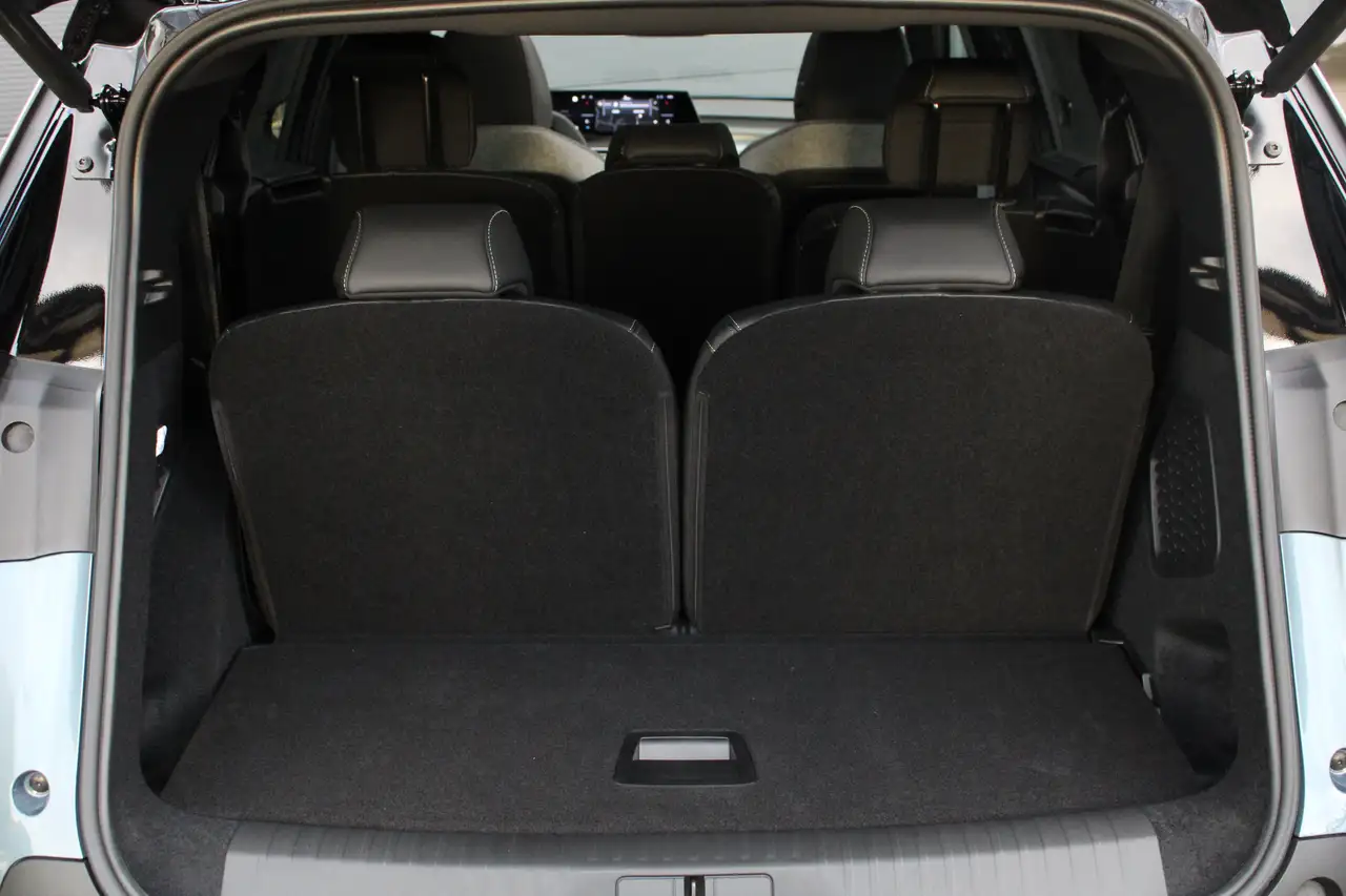 Peugeot 5008 2026 — фото 15