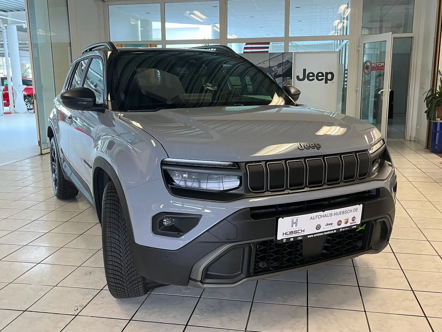 Jeep Avenger Overland MHEV 4XE -  sofort Verfügbar! Gri - 1
