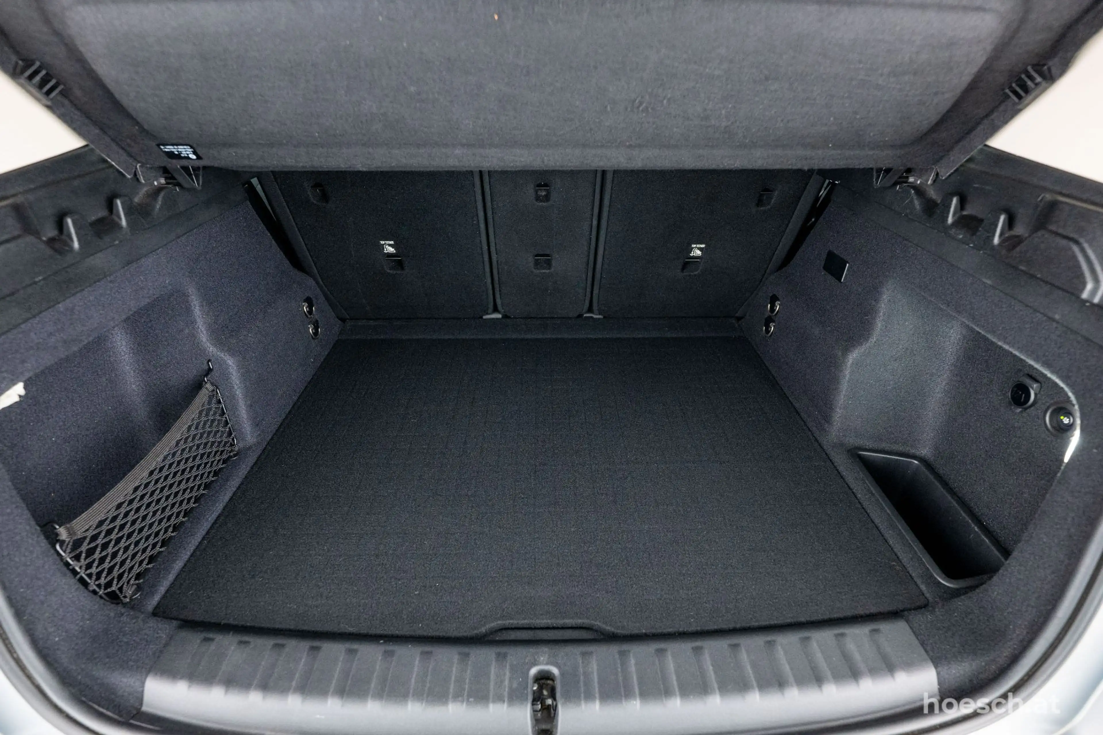BMW X1 xDrive 25e PREMIUM PANO AHK 18" KAMERA ++ — photo 8