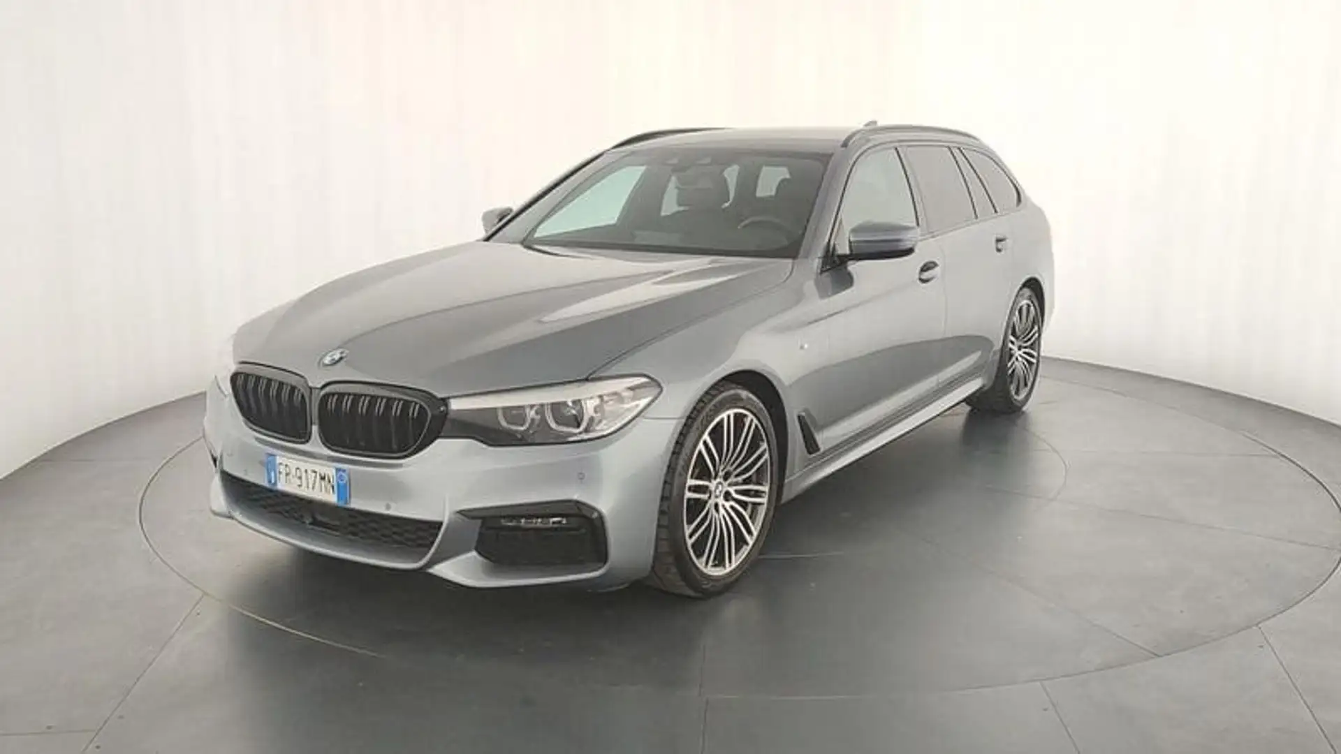 BMW 530 530d xDrive 249CV Touring Msport Grigio - 1