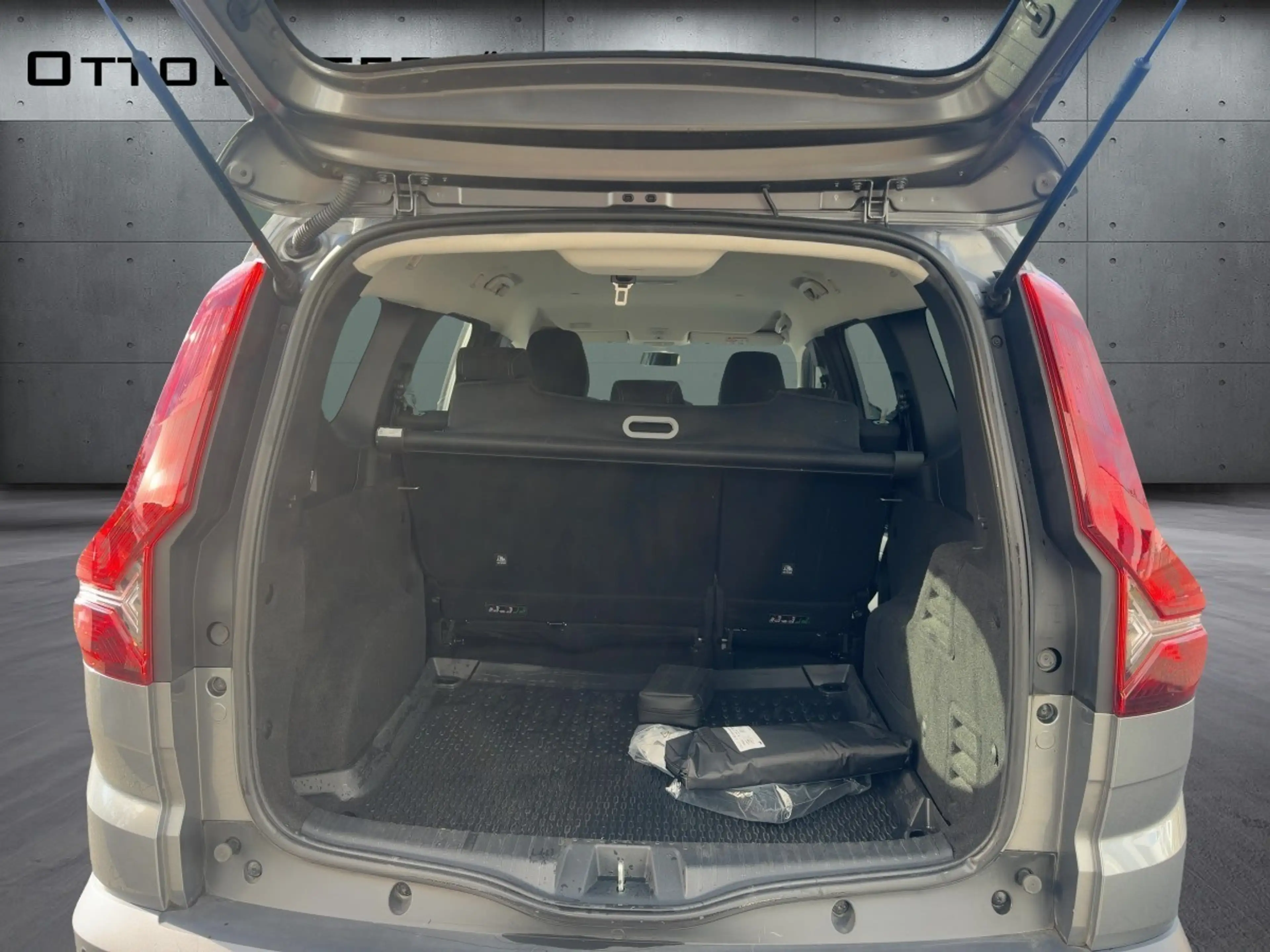 Dacia Jogger TCe100 ECO-G Extreme  LPG AUTOGAS AHK/GJR — photo 13