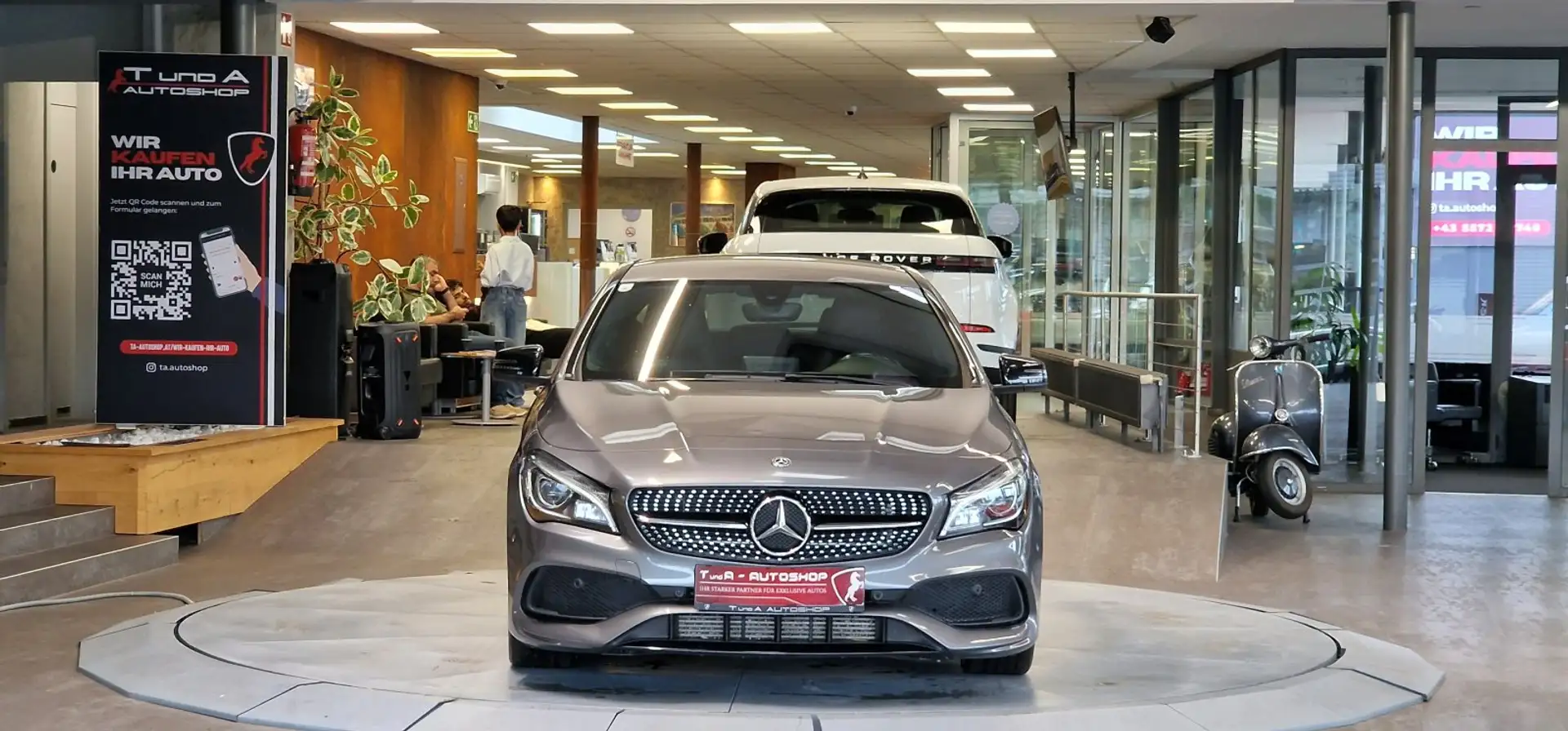 Mercedes-Benz CLA 200 d 4Matic AMG-Line Aut. *Night-Paket*Kamera*Navi*LE Grau - 2