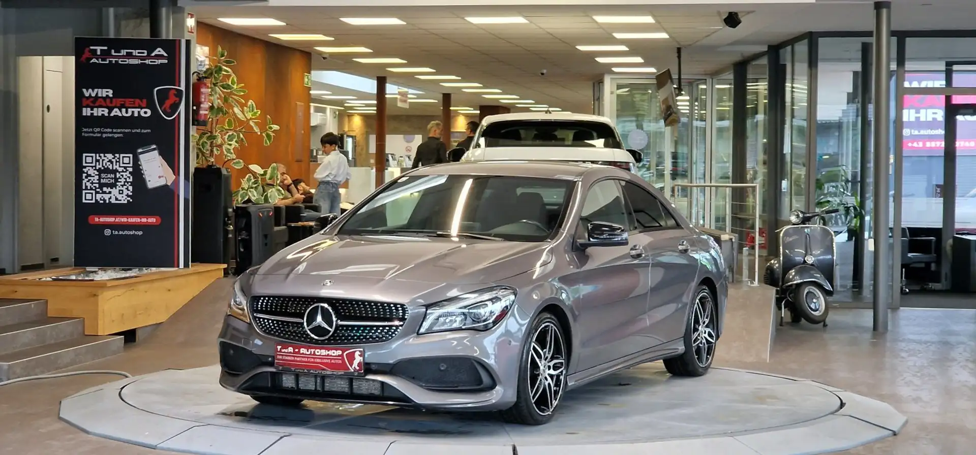 Mercedes-Benz CLA 200 d 4Matic AMG-Line Aut. *Night-Paket*Kamera*Navi*LE Grau - 1