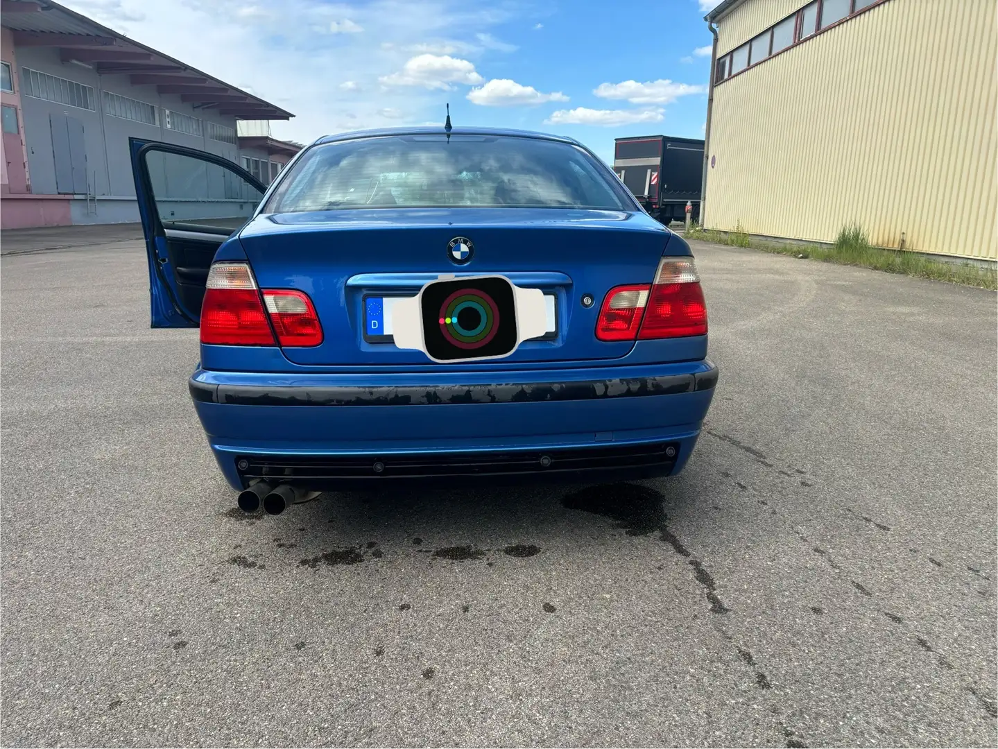 BMW 328 328i - 2