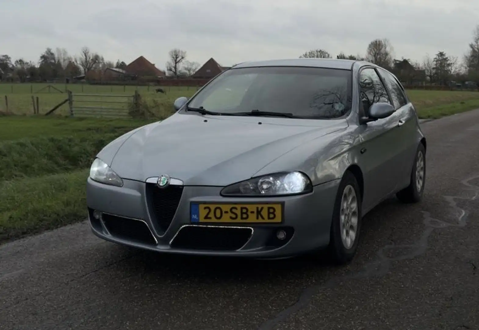 Alfa Romeo 147 1.6 TS Veloce Dist. plava - 1