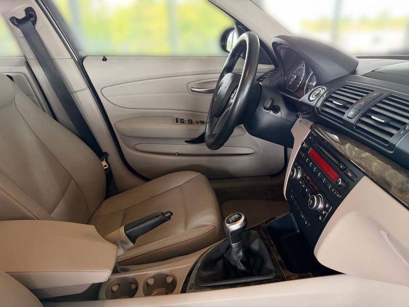BMW 116 i — photo 12