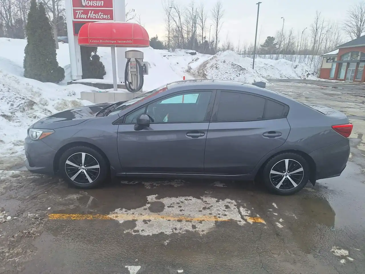 Subaru Impreza снимка Subaru Impreza