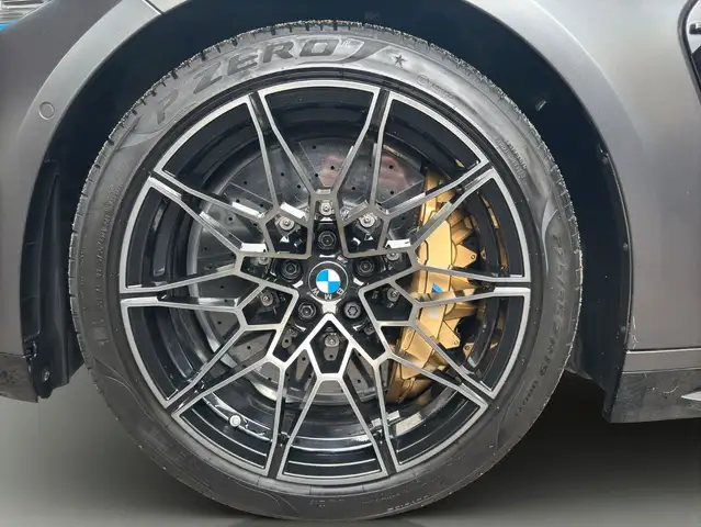 BMW M4 view 10