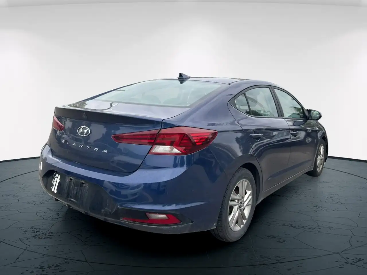 Hyundai ELANTRA fotografie Hyundai ELANTRA