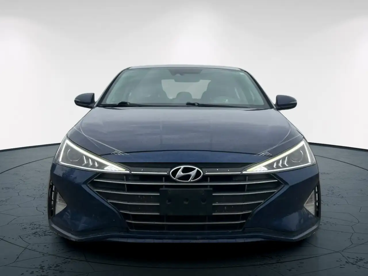 Hyundai ELANTRA fotografie Hyundai ELANTRA