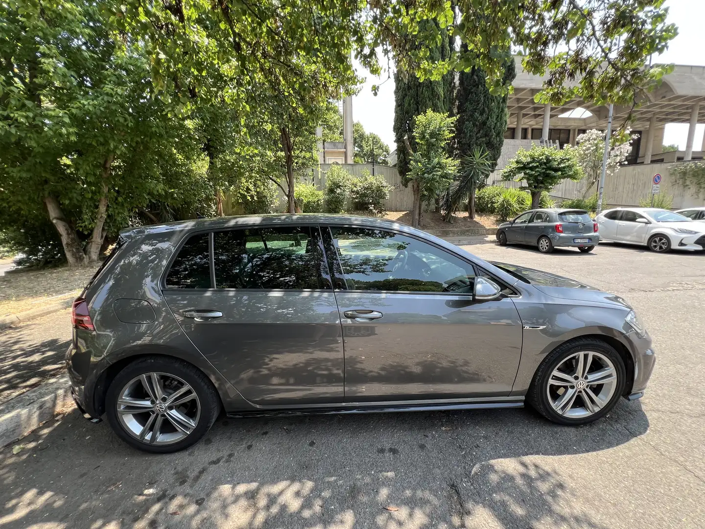 Volkswagen Golf R 7.5 Restyling 1.0 TSI Turbo benzina - 2