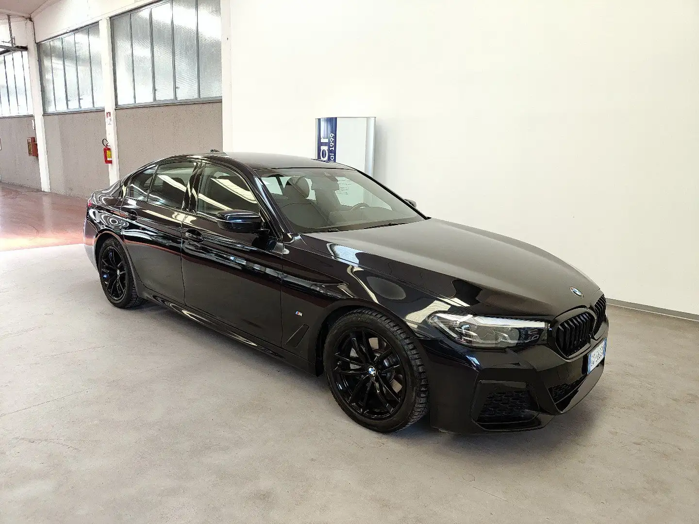 BMW 520 d 48V 190CV Msport auto Cruise Navi 18” m Sport Nero - 2
