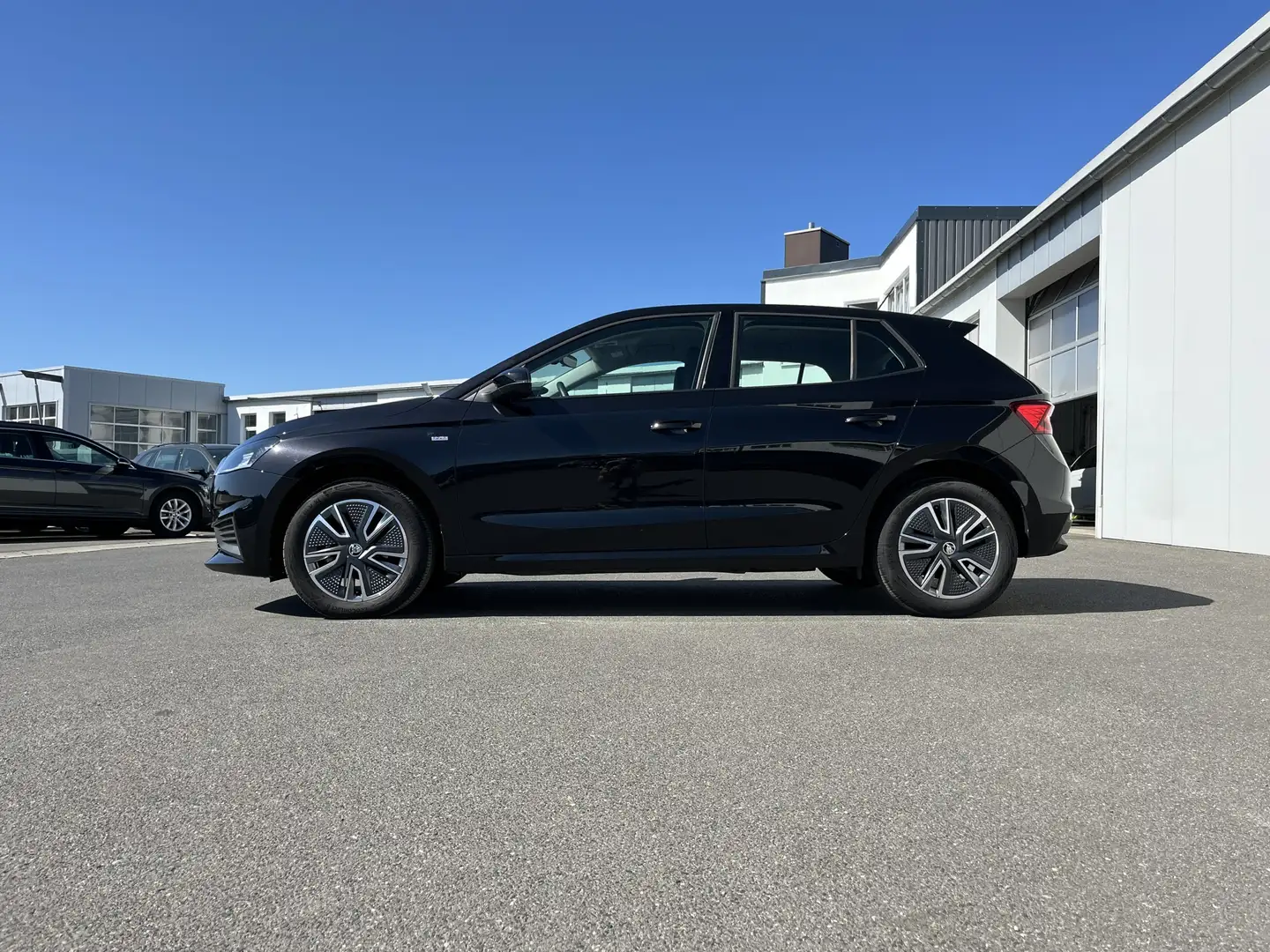 Skoda Fabia 1.0 TSI Ambition 100€ m.20% Anz. 16 Zoll Alu Nav Schwarz - 2