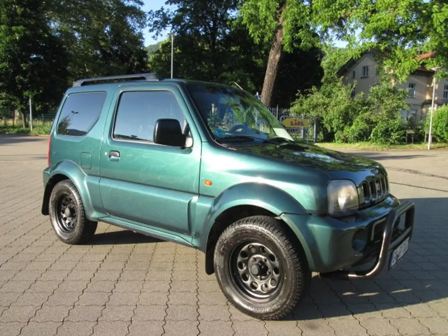 Suzuki Jimny Ranger+TÜV=04/2026+4x4-ALLRAD+AHK Grün - 2