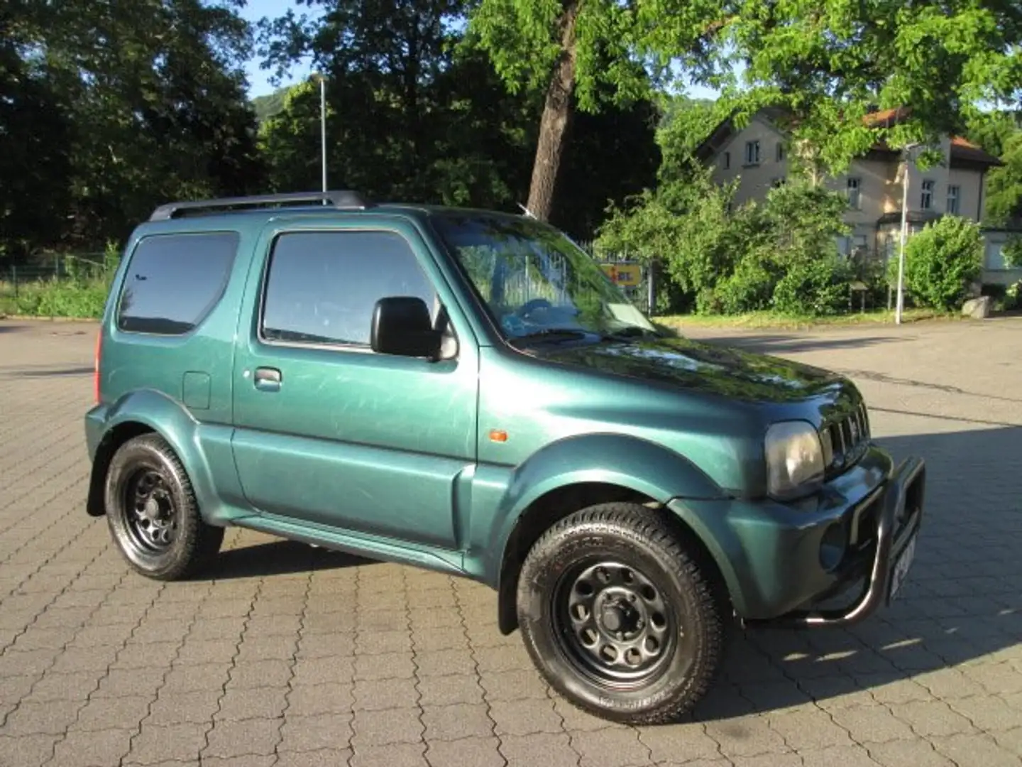 Suzuki Jimny Ranger+TÜV=04/2026+4x4-ALLRAD+AHK Grün - 1