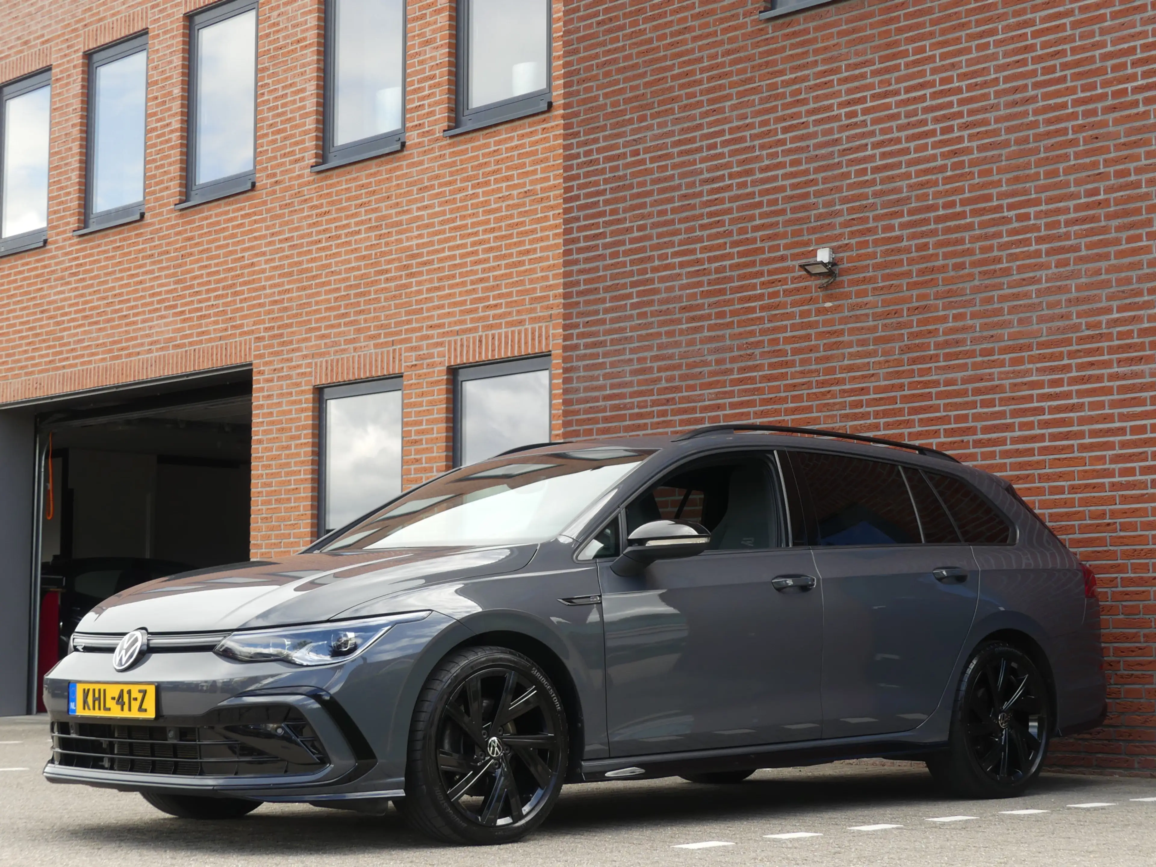 Volkswagen Golf R 2.0 TSI R-Line / Trekhaak — photo 22