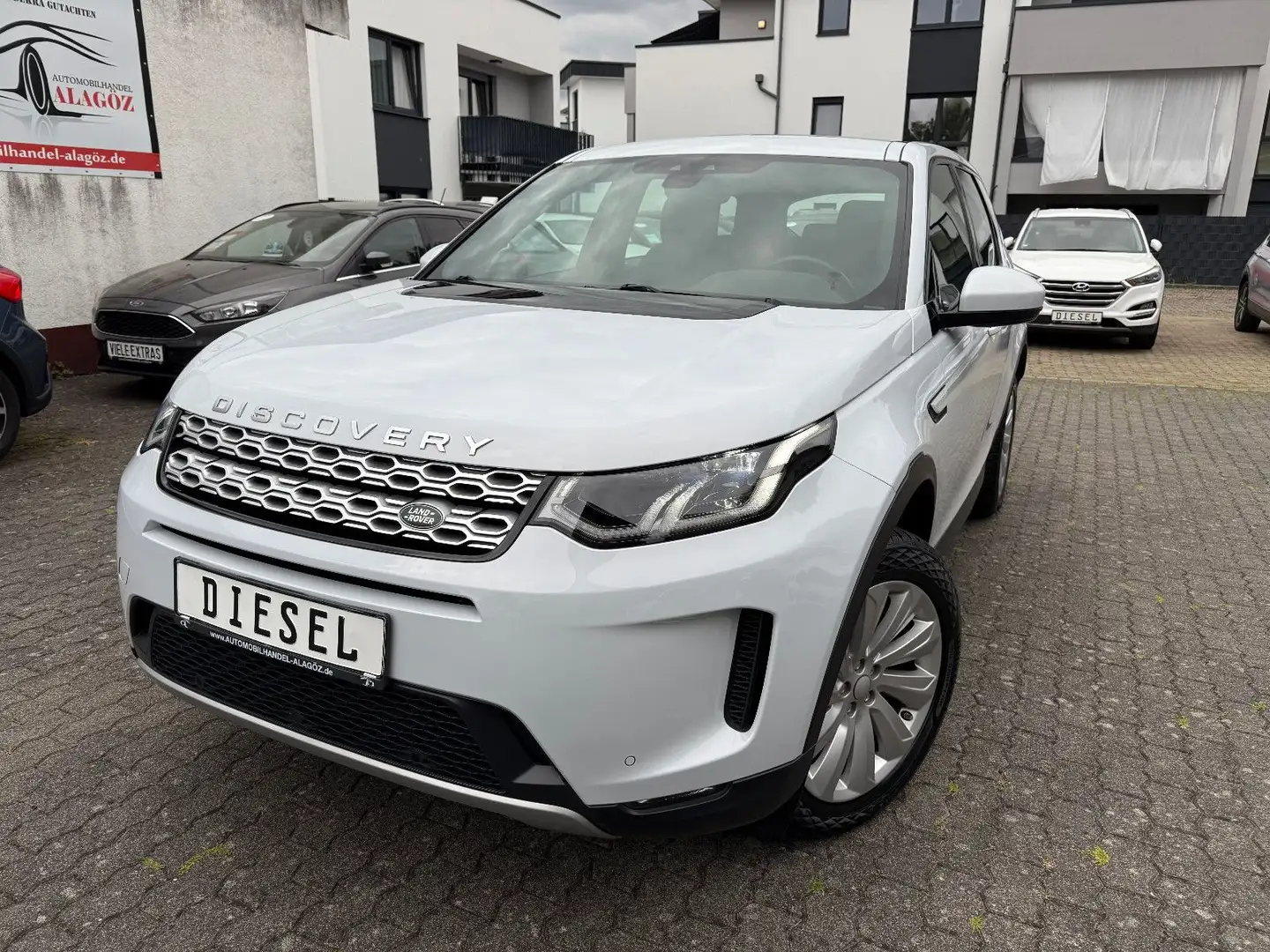 Land Rover Discovery Sport DISCOVERY SPORT 2.0D SE 4WD Auto. LEDER PANO NAV Weiß - 1