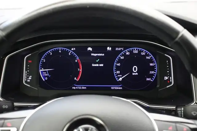 Volkswagen Polo view 5