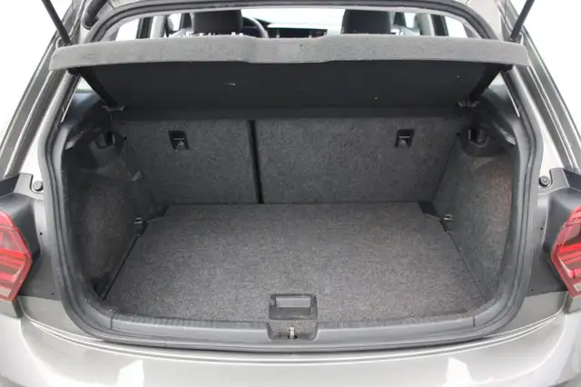 Volkswagen Polo view 12