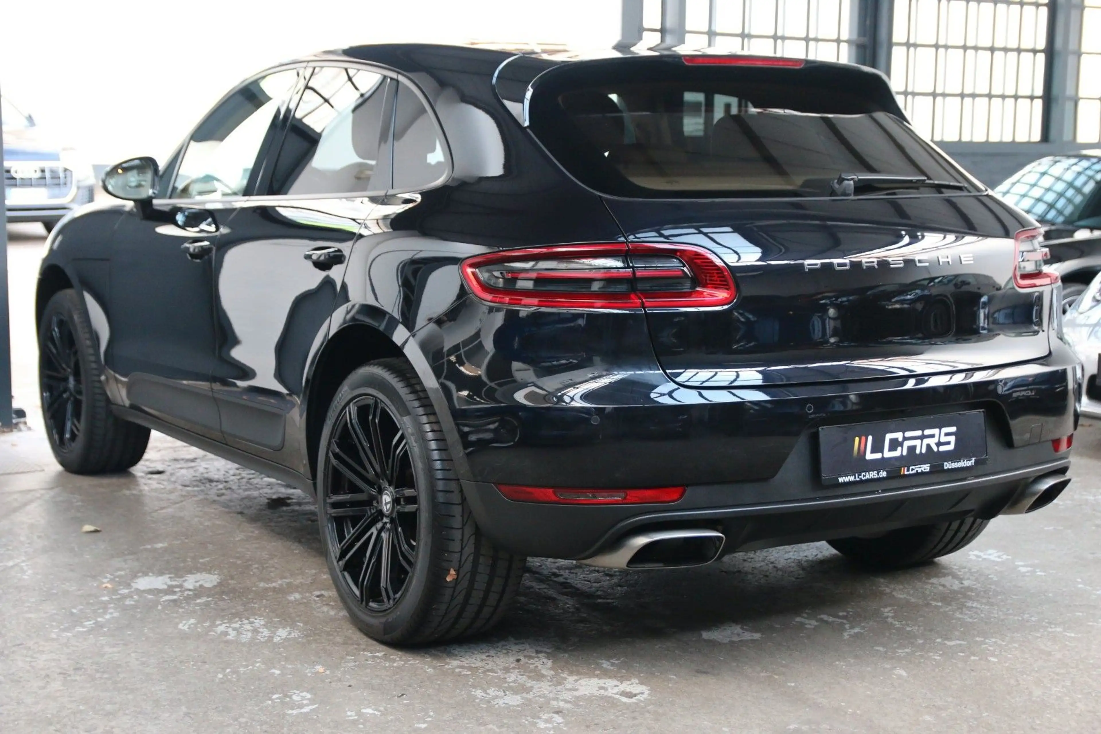 Porsche Macan Panorama AHK Kamera PDLS Spurhaltessistent — photo 7