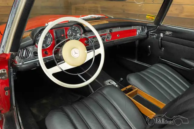 Mercedes-Benz SL view 2