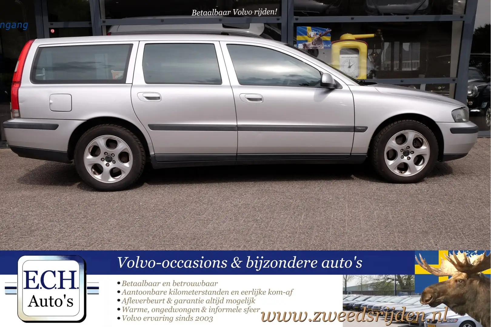 Volvo V70 2.4 D5 163 pk Aut. Schuifdak, Leer, Trekhaak Zilver - 2