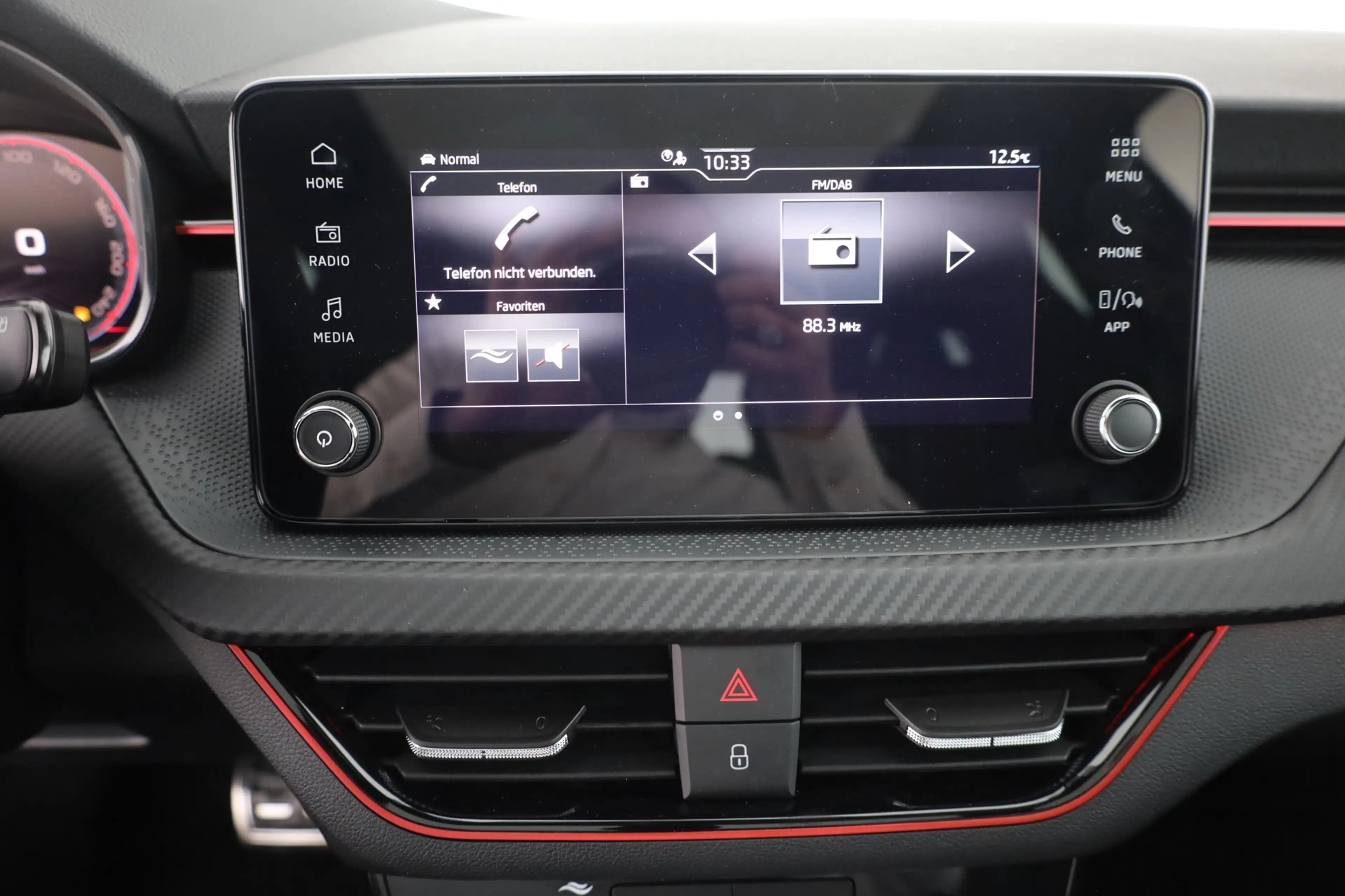 Skoda Kamiq Monte Carlo 1.0 TSI DSG Matrix Kamera Pano A — photo 11