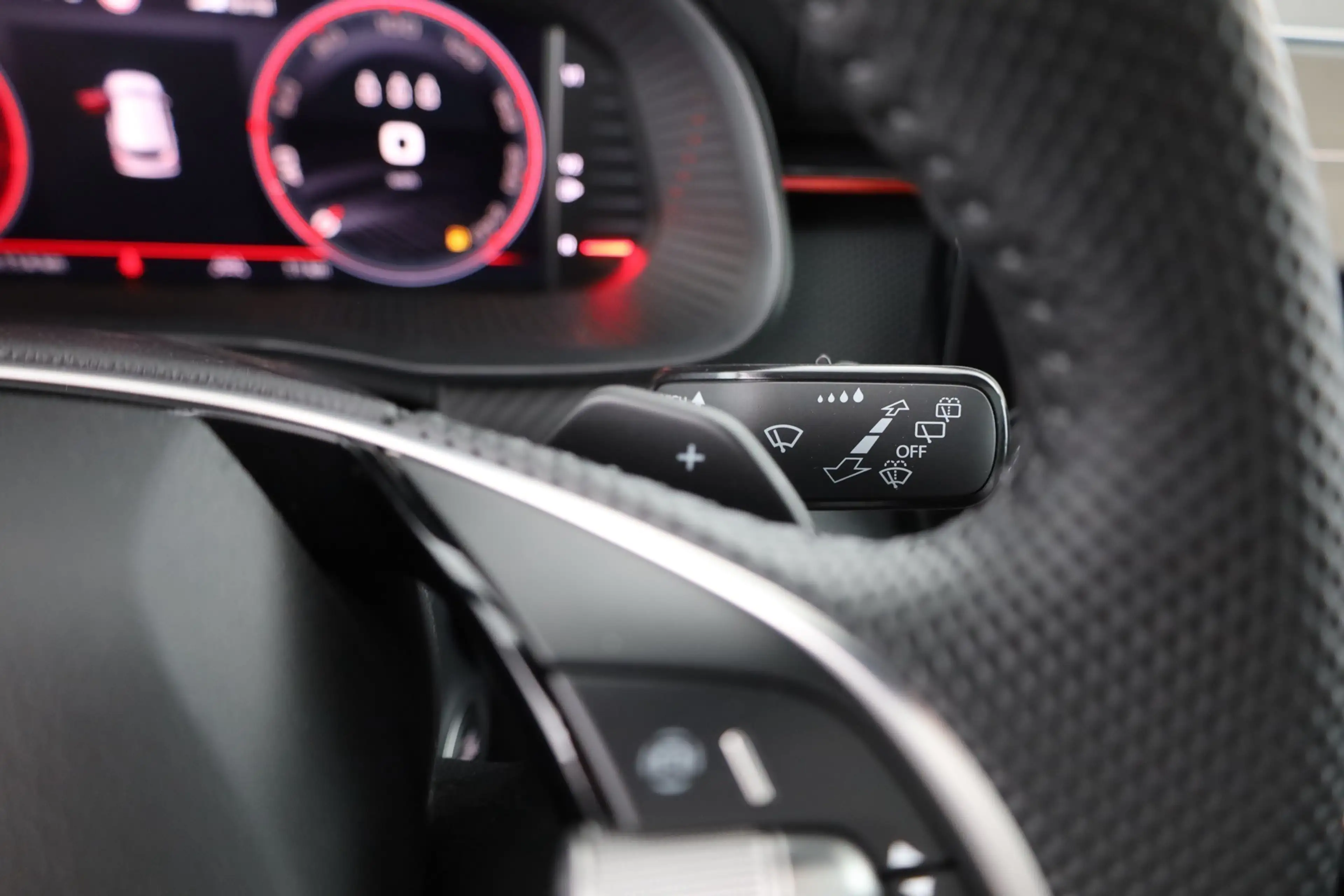 Skoda Kamiq Monte Carlo 1.0 TSI DSG Matrix Kamera Pano A — photo 18