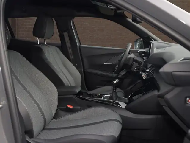 Peugeot 2008 view 7