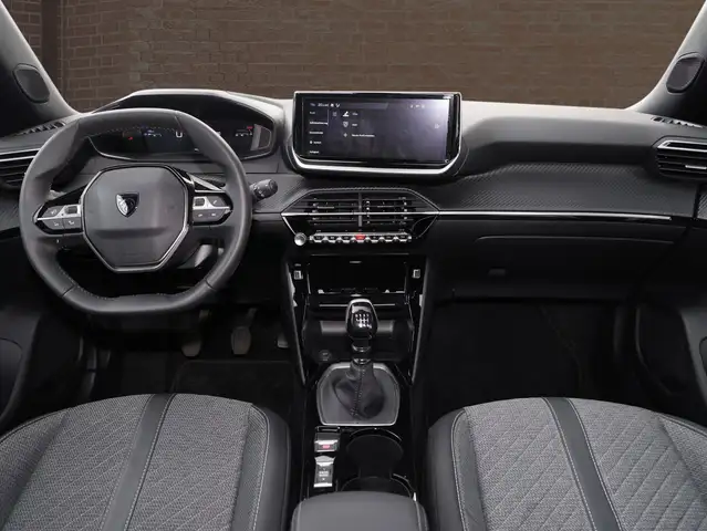 Peugeot 2008 view 12
