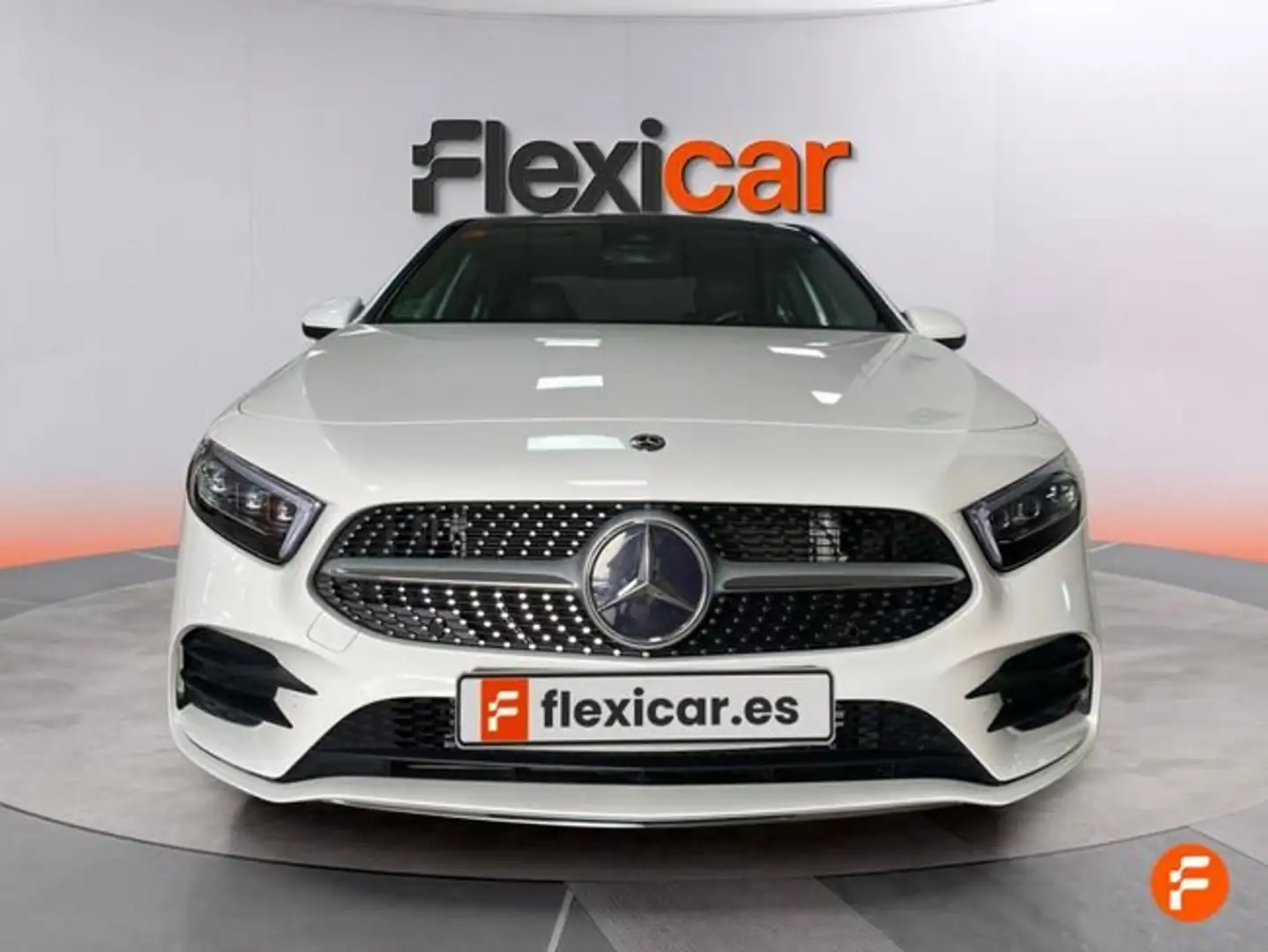 Mercedes-Benz A 180 Sedán d Blanco - 2