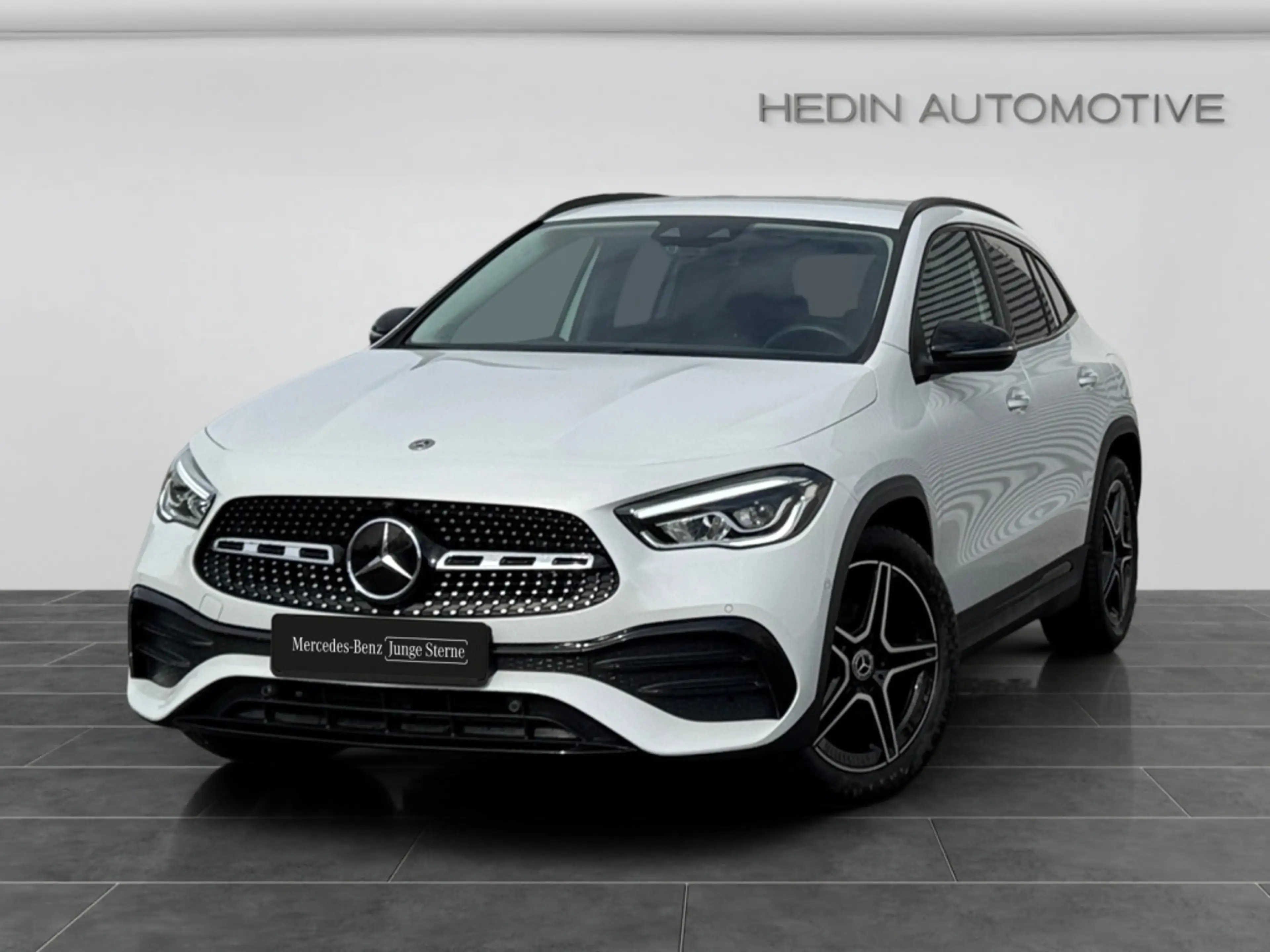 Mercedes-Benz GLA 250 4M AMG|NIGHT|DISTR|KAMERA|SHZ|AHK — photo 2