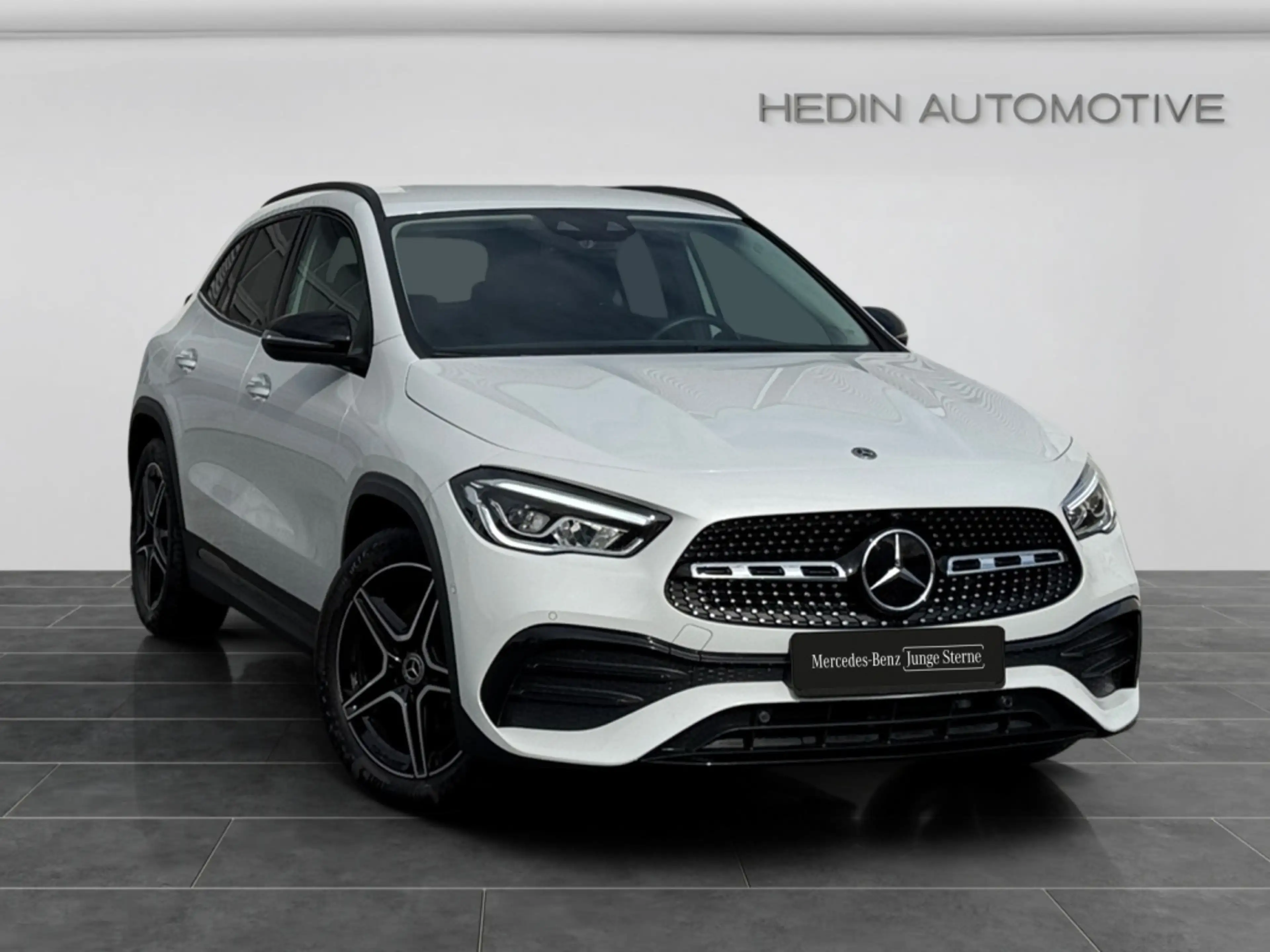 Mercedes-Benz GLA 250 4M AMG|NIGHT|DISTR|KAMERA|SHZ|AHK — photo 4