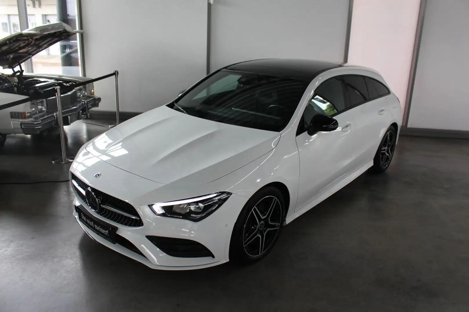 Mercedes-Benz CLA 250 AMG Panorama Night-Paket Weiß - 1
