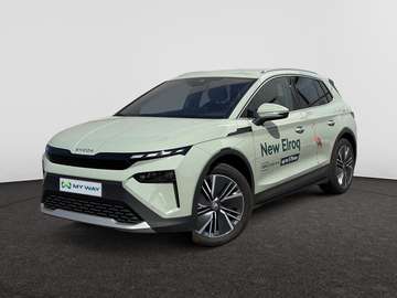 85 Corporate 82 kWh (285pk) /// Achteruitrijcamera /// Elektrische kofferklep /// Zetelververwarming Vooraan ///