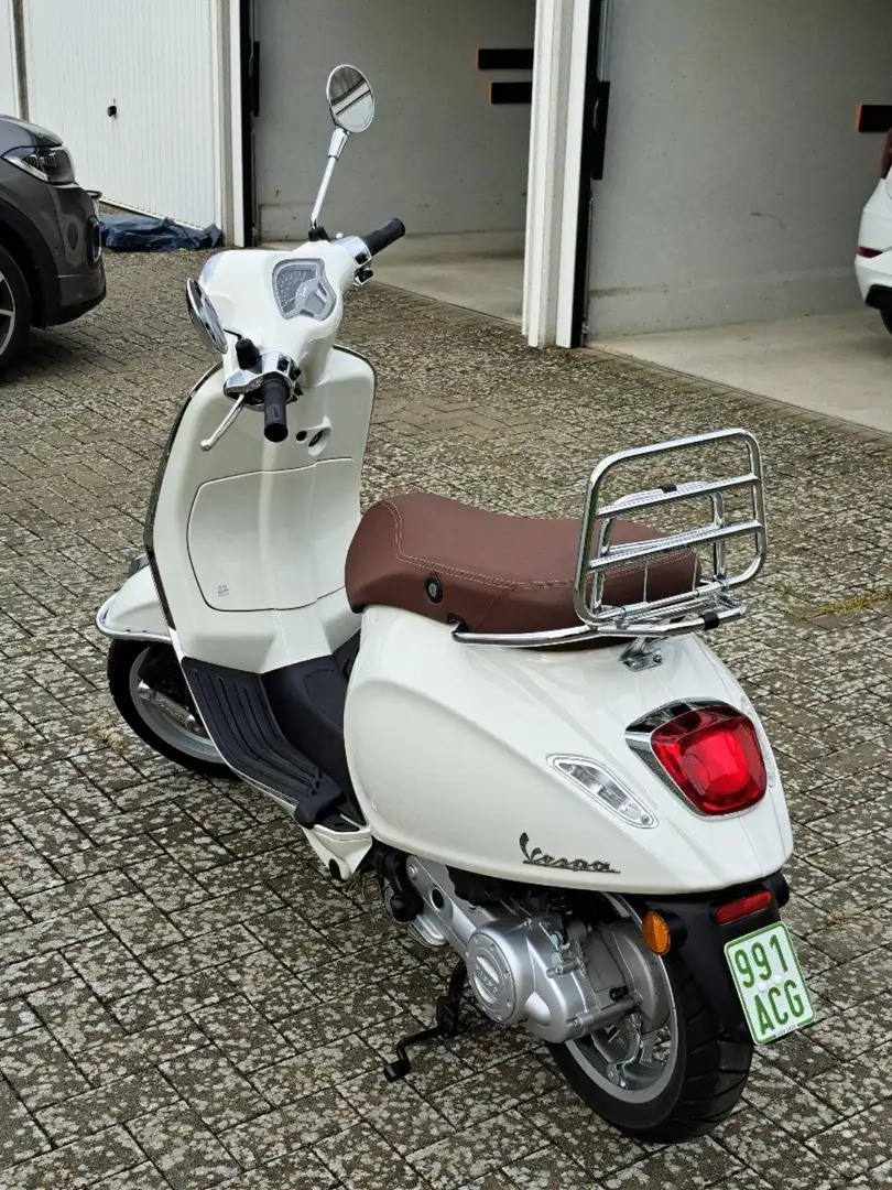 Vespa Primavera 50 Alb - 2