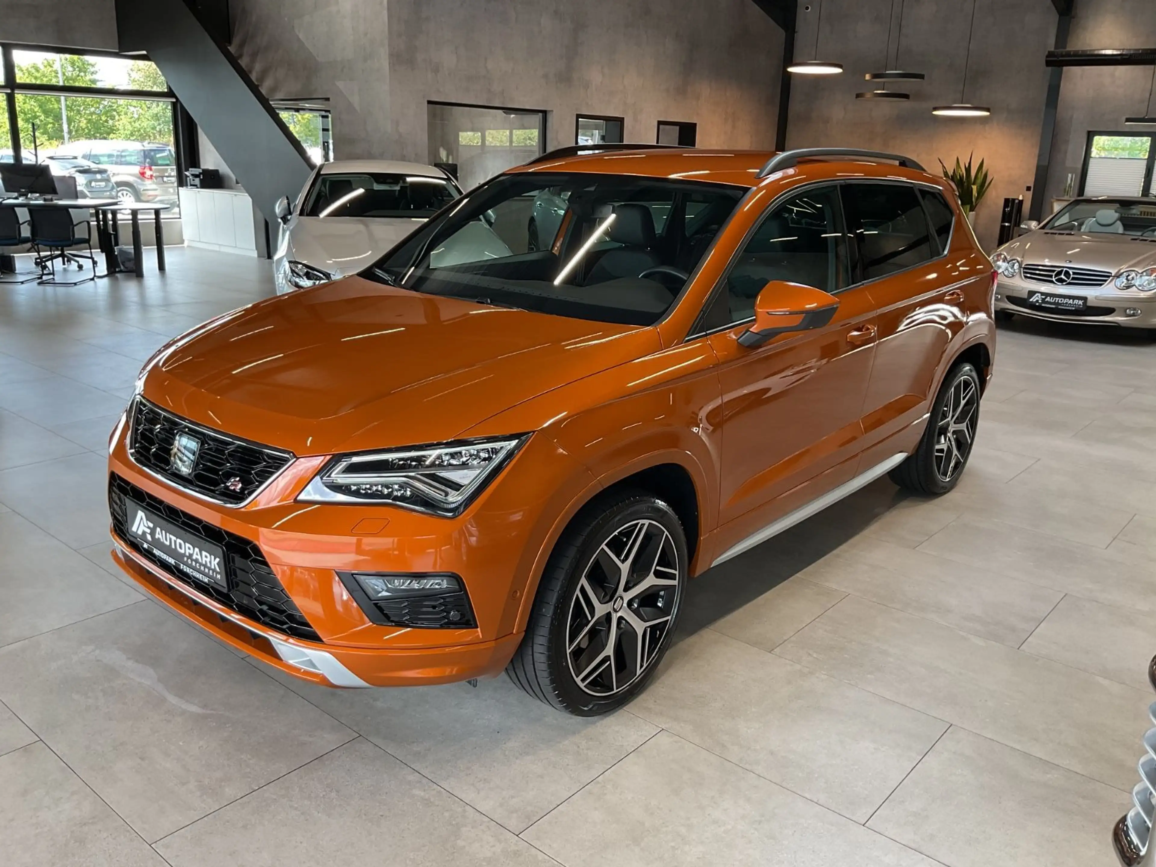 SEAT Ateca FR 2.0 TSI 4Drive ACC AHK beats LED Navi