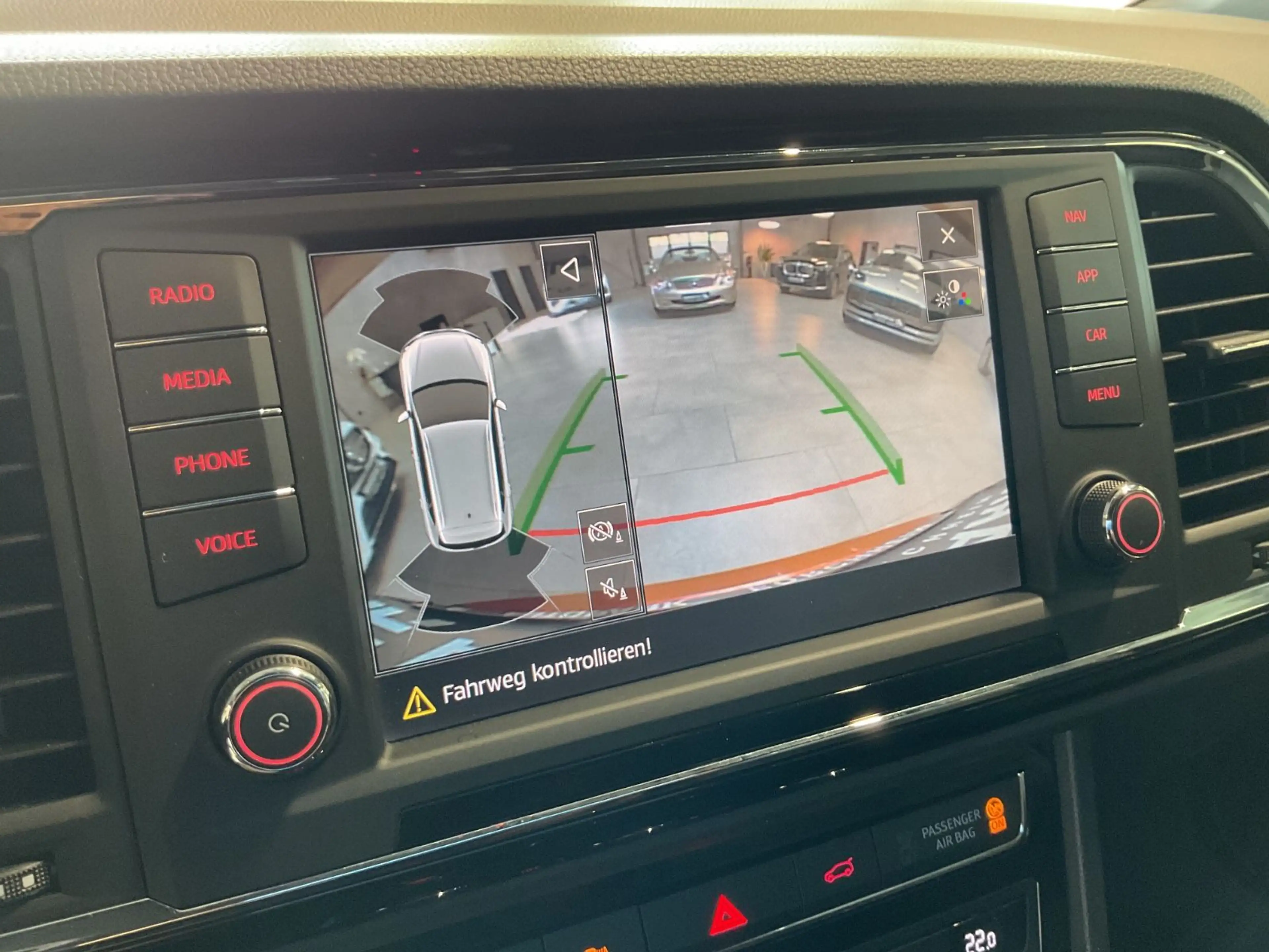 SEAT Ateca FR 2.0 TSI 4Drive ACC AHK beats LED Navi — photo 12
