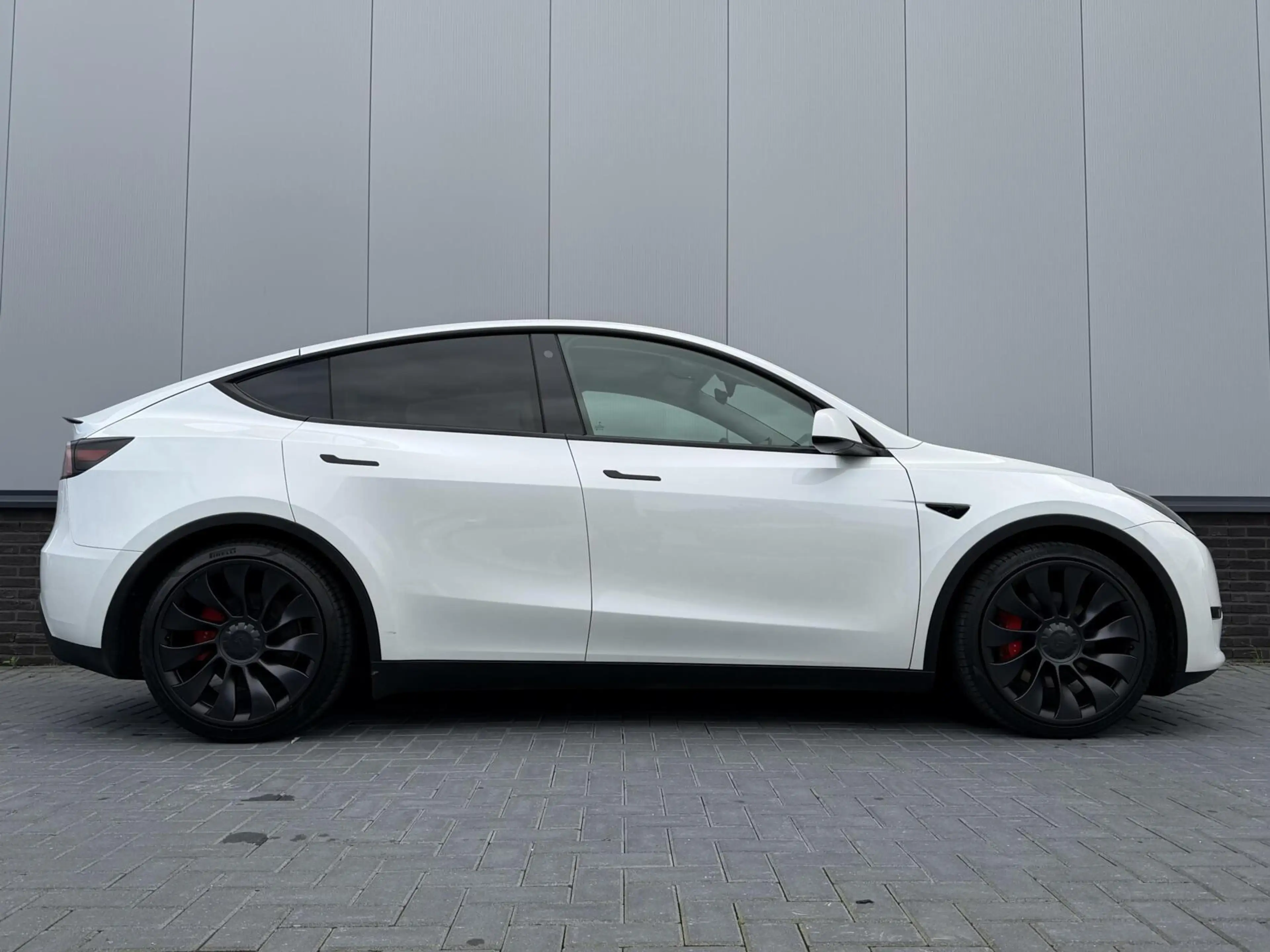 Tesla Model Y Performance AWD 75 kWh SOH92% — photo 3
