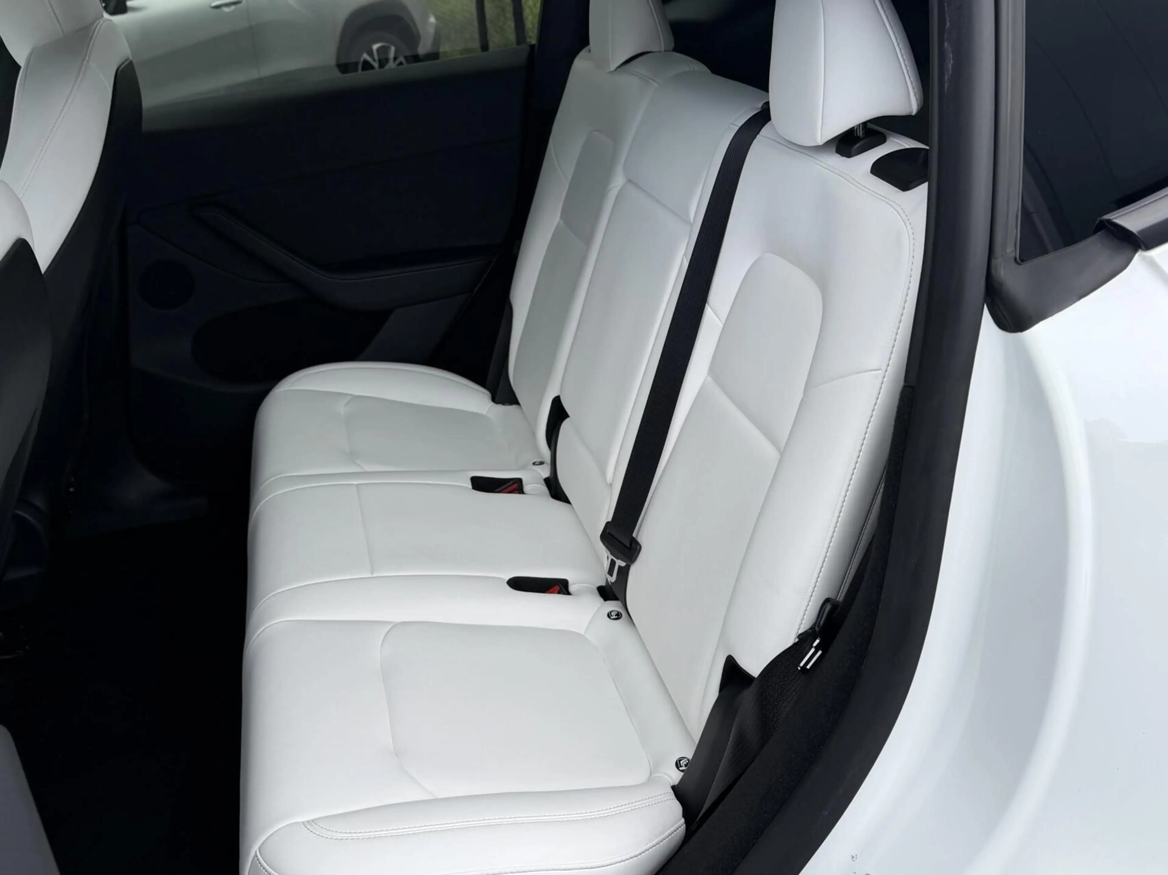 Tesla Model Y Performance AWD 75 kWh SOH92% — photo 12