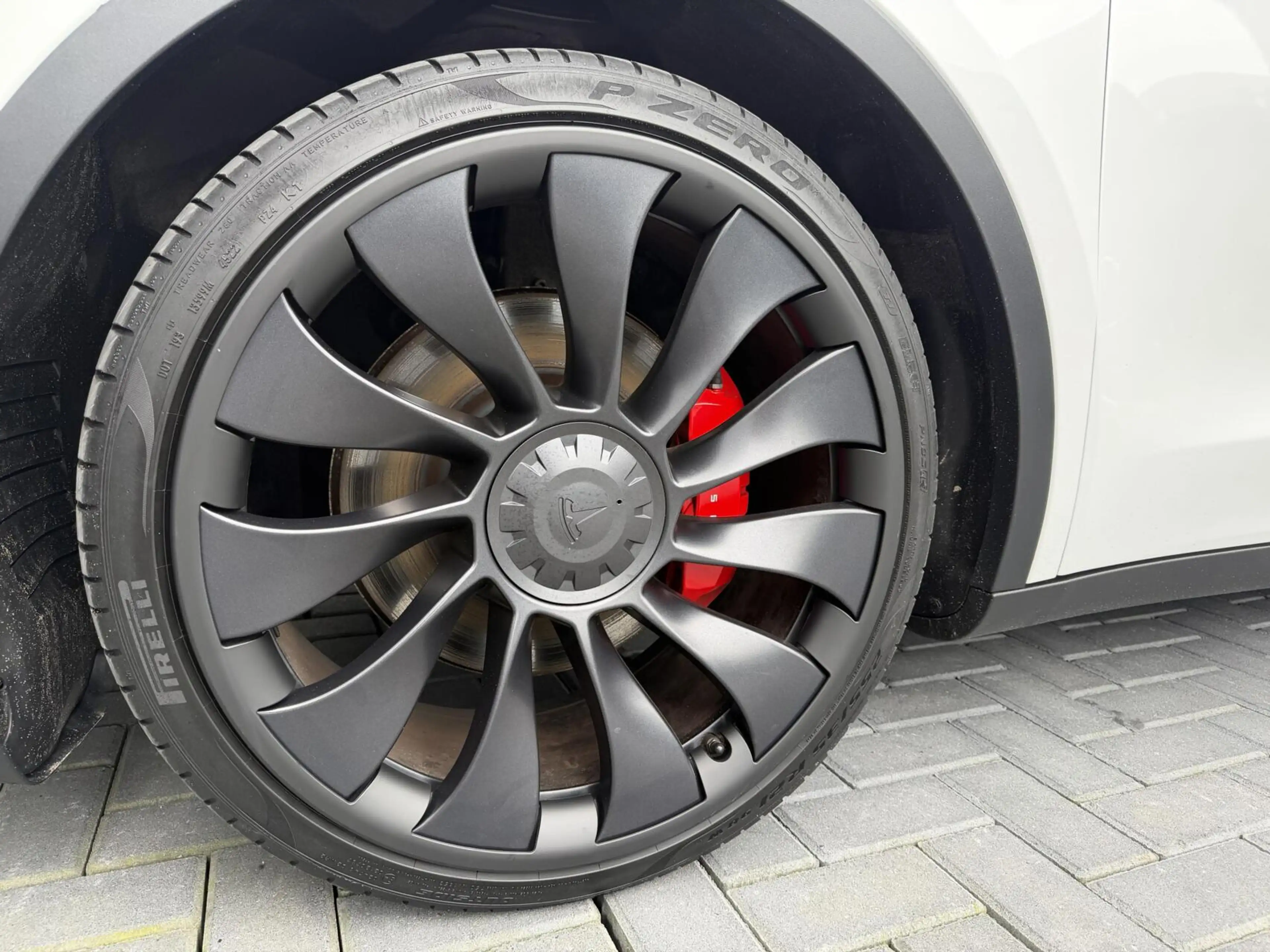 Tesla Model Y Performance AWD 75 kWh SOH92% — photo 14