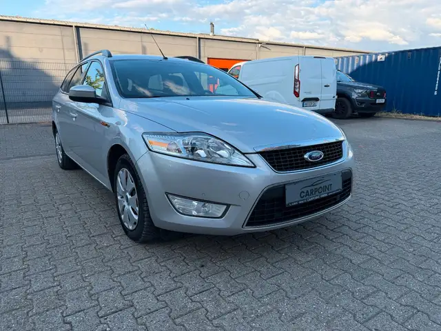 Ford Mondeo view 10