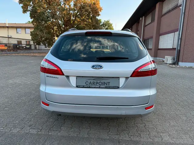 Ford Mondeo view 6
