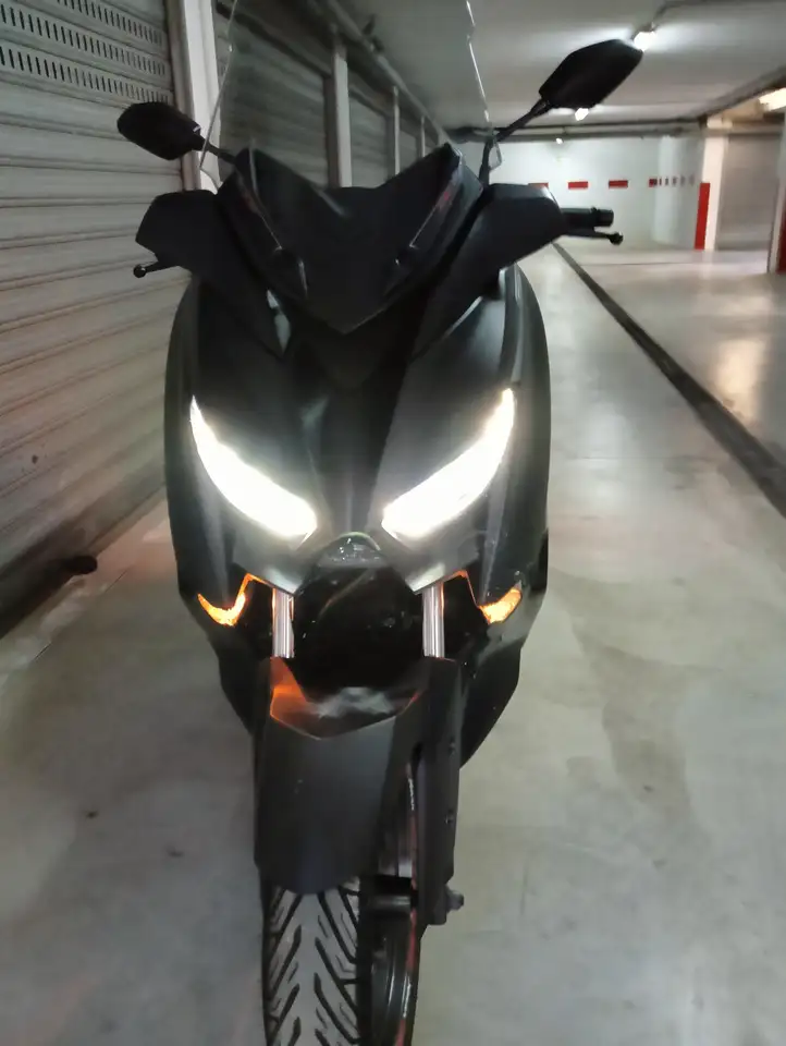 Yamaha X-Max 300