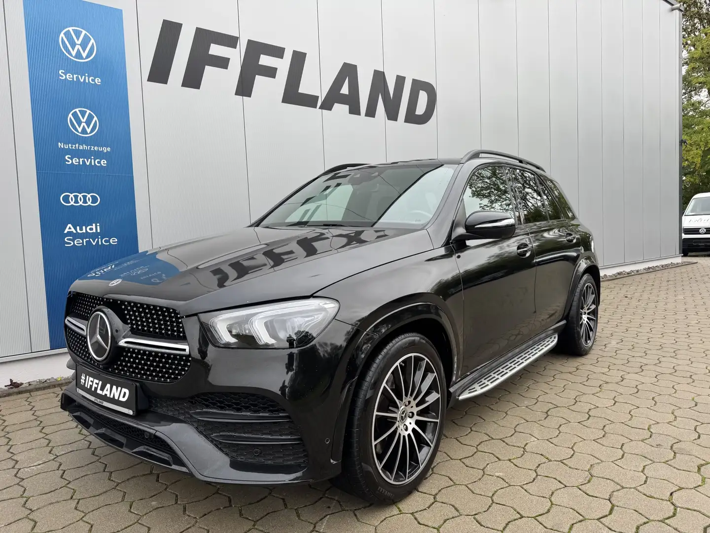 Mercedes-Benz GLE 350 d e 4Matic*AMG-line*Night*AHK*FOLIERT* Schwarz - 1