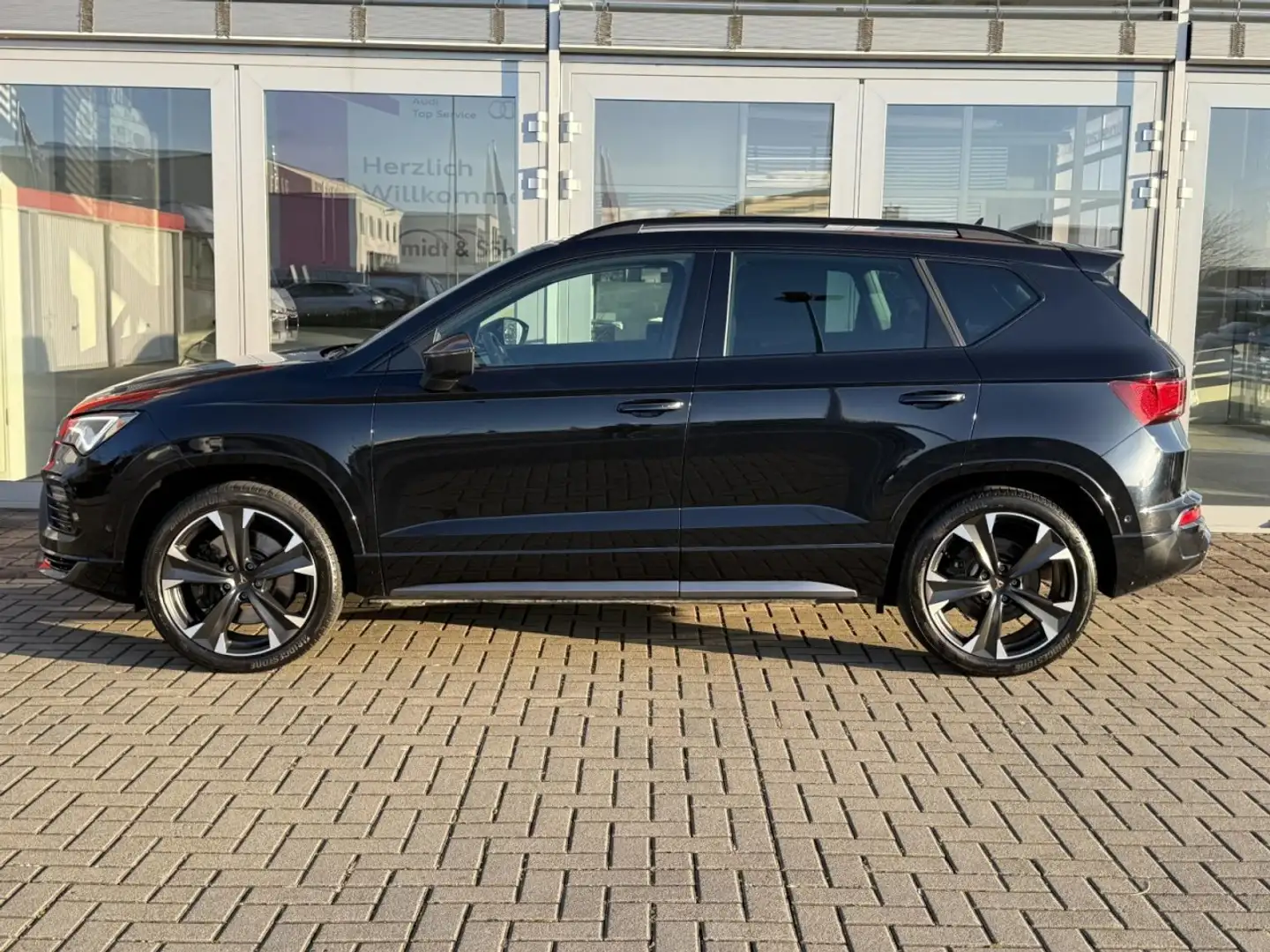 CUPRA Ateca 2.0 TSI 4Drive DSG TOTW, ACC, 360GRAD, NAV Klima Schwarz - 2