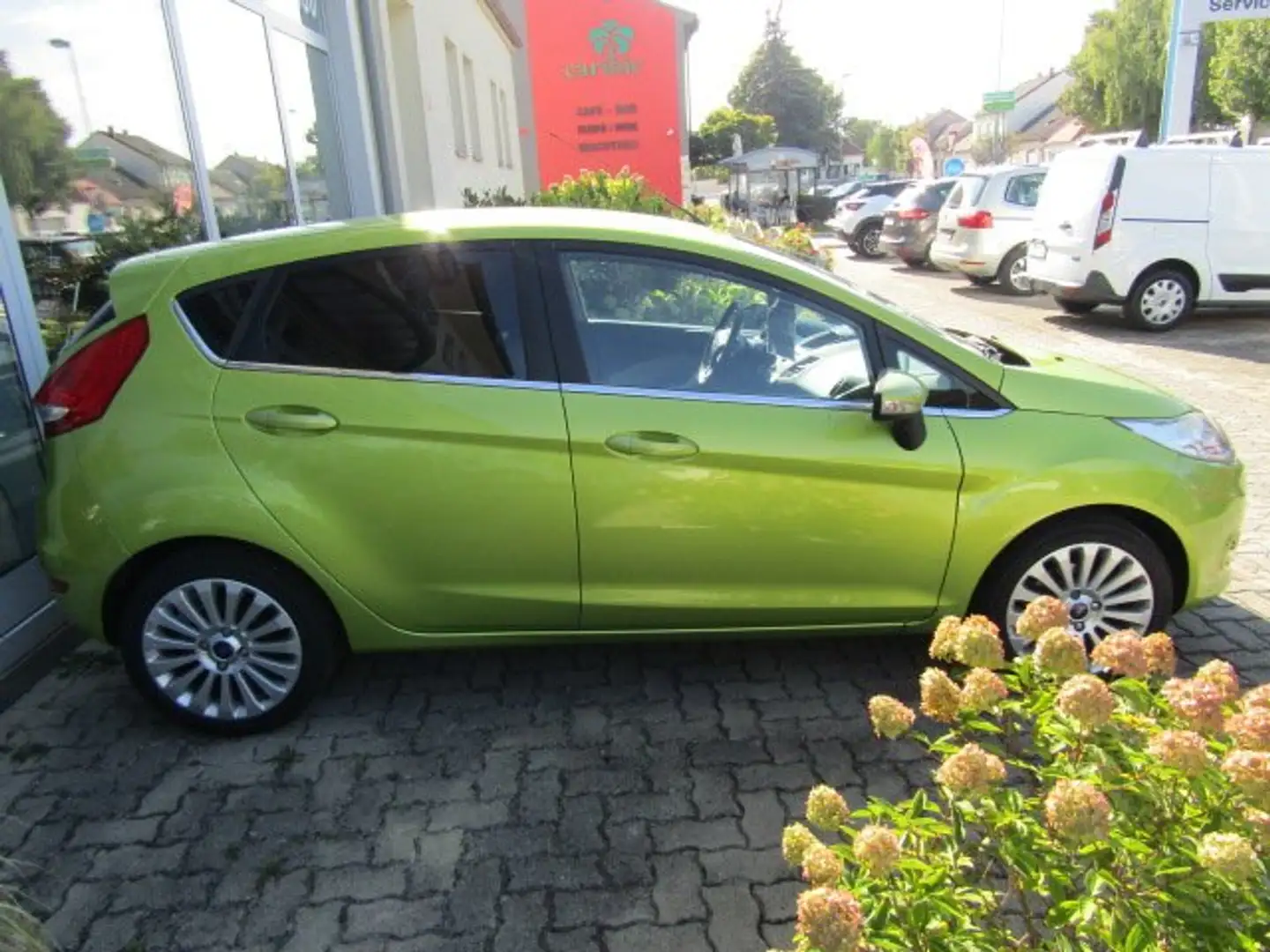 Ford Fiesta Titanium Vert - 1