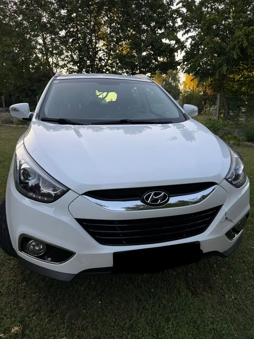 Hyundai iX35 2,0 CRDi Premium Weiß - 1